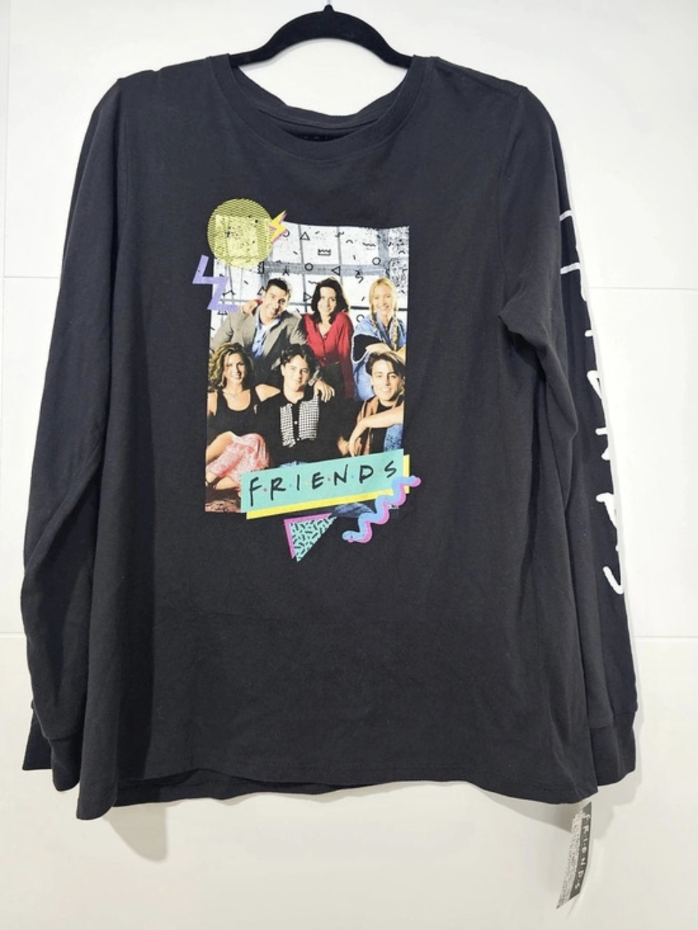 2019 FRIENDS TV Series NWT Long-sleeve Shirt